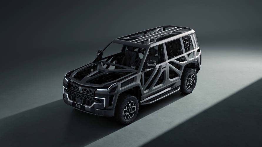 深圳坪山区展信同企业管理咨询仰望U8硬派越野的科技魅力，国能汽车对传统燃油车市场的冲击